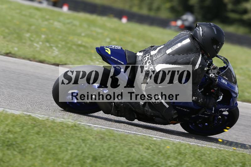 /53 16.09.2025 Track Day Domi Aegerter ADR/Gruppe rot/10
